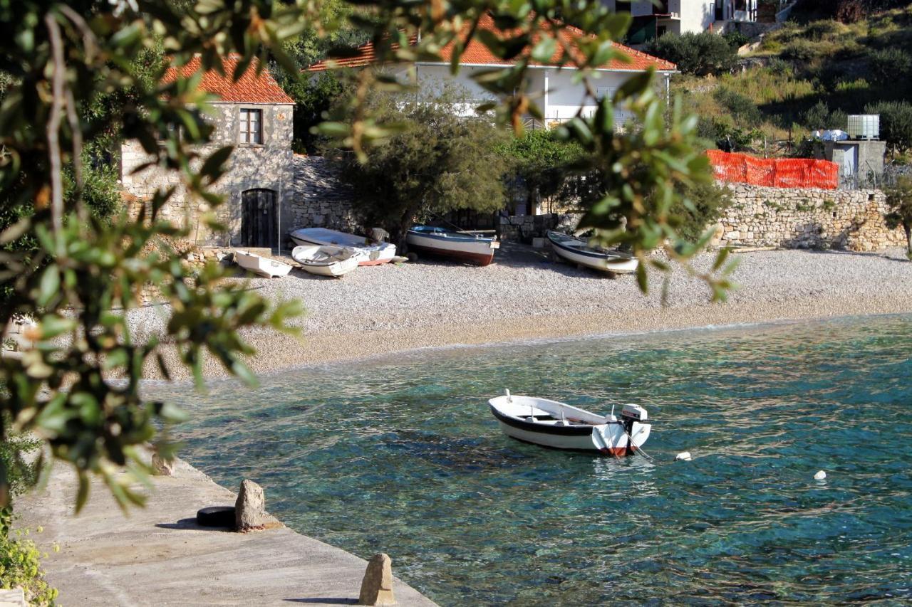 Seaside Secluded Apartments Cove Torac, Hvar - 589 Gdinj Exteriör bild