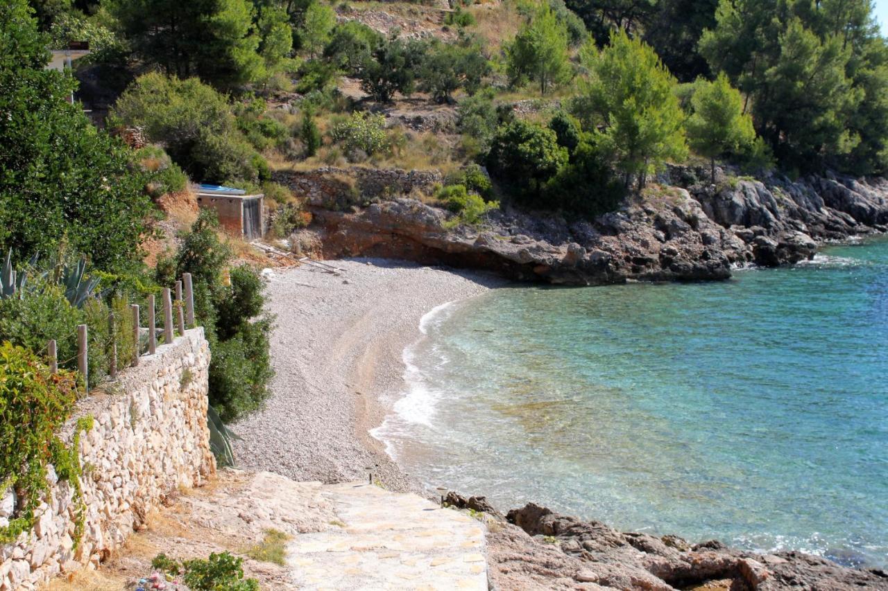 Seaside Secluded Apartments Cove Torac, Hvar - 589 Gdinj Exteriör bild
